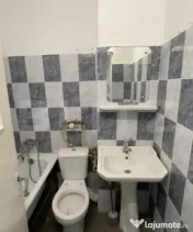 Apartament 2 camere, nemobilat, ideal pentru amenajare