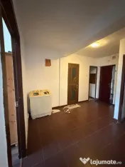 Apartament 3 camere , 70 mp, etaj 2, Radauti 
