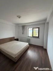Apartament 3 camere , 70 mp, etaj 2, Radauti 