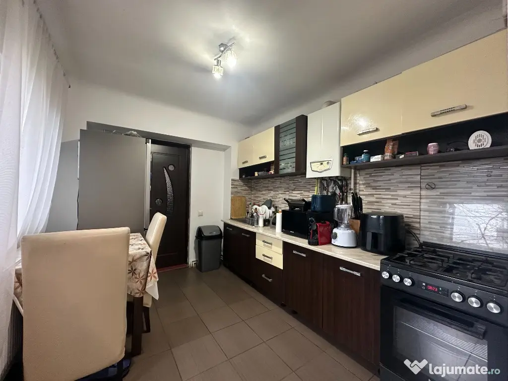 VIGAFON - Casa 4 camere Traian - Ploiesti (Prahova)