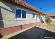 Casă 3 camere cu 2.194 mp teren intravilan – Vingard 