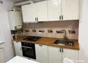 DAMBOVITA - 3 CAMERE - BLOC IZOLAT - RENOVAT - 2 BAI - ETAJ 