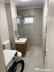 DAMBOVITA - 3 CAMERE - BLOC IZOLAT - RENOVAT - 2 BAI - ETAJ 