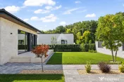Casa langa padure, lot generos, finsaje premium