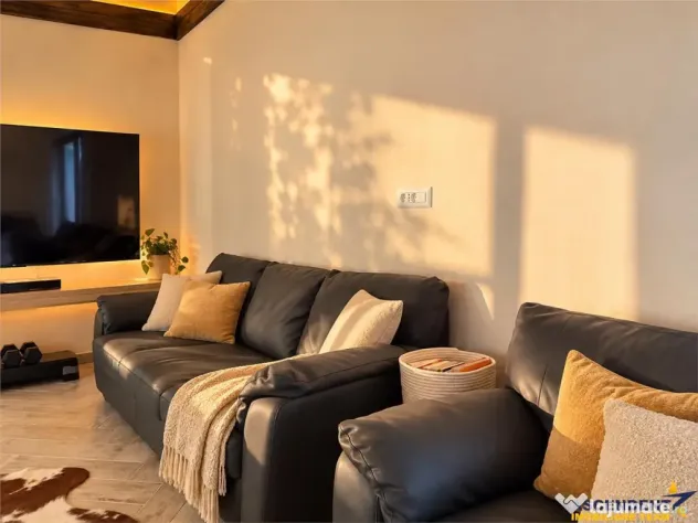 Casa moderna cu 2.216mp teren spectaculos: liniste, natura, - Brasov (Brasov)