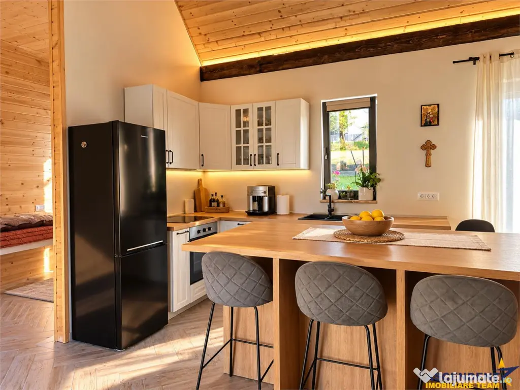 Casa moderna cu 2.216mp teren spectaculos: liniste, natura, - Brasov (Brasov)