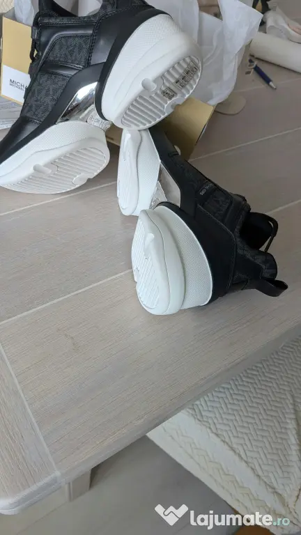 Vand pantofi dama Michael Kors marime 39,5