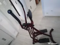 Aparat de fitness tip Air Walker