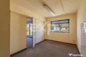 DE ÎNCHIRIAT | Spațiu comercial în Bacova 