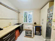 Apartament 3 camere decomandat etaj 1 din 4 Drumul Taberei 