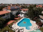 Resedinta premium| Teren de tenis | Piscină încălzită | Infrastructură completă!