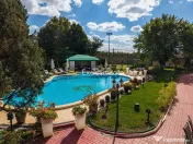 Resedinta premium| Teren de tenis | Piscină încălzită | Infrastructură completă! 