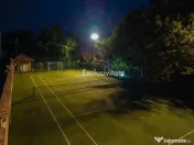 Resedinta premium| Teren de tenis | Piscină încălzită | Infrastructură completă! 