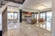 Vila premium cu piscina Balotesti | Teren 800 mp 