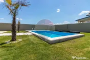 Vila premium cu piscina Balotesti | Teren 800 mp 