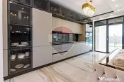 Vila premium cu piscina Balotesti | Teren 800 mp 