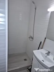 Studio mobilat/utilat, centrală gaz, AC, wi-fi, TVsmart,baie+bucătărie 