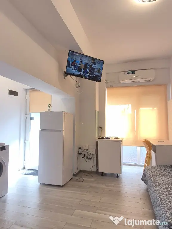 Studio mobilat/utilat, centrală gaz, AC, wi-fi, TVsmart,baie+bucătărie - Constanta (Constanta)
