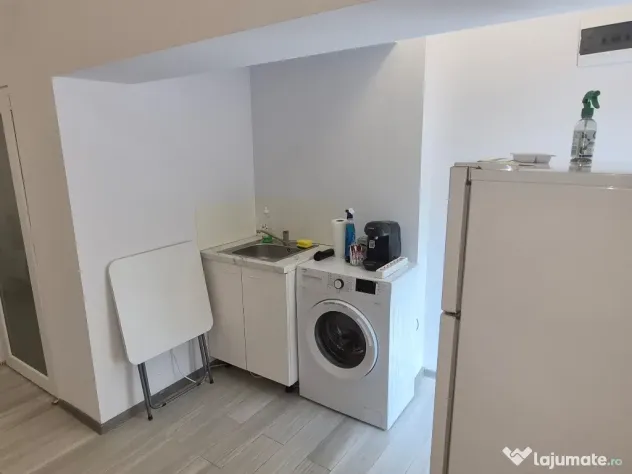 Studio mobilat/utilat, centrală gaz, AC, wi-fi, TVsmart,baie+bucătărie - Constanta (Constanta)