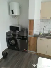 Apartament 41mp. - central, etaj 2. 