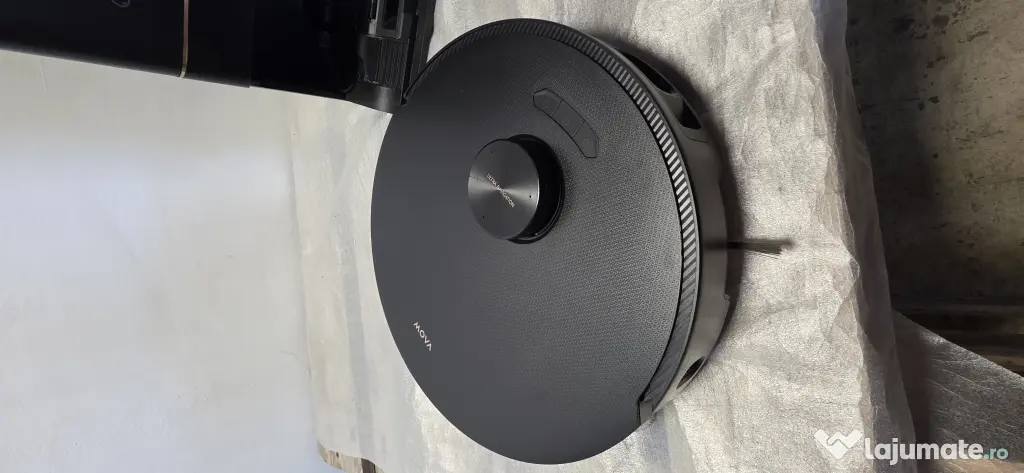 Aspirator robot MOVA Z60 Ultra Roller Complete cu stație și mop