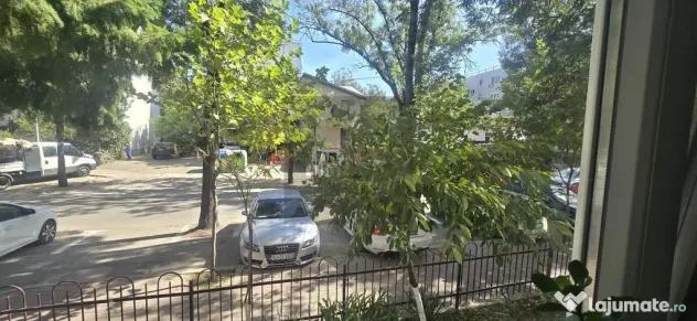 3 camere 5 minute METROU 1 DECEMBRIE/decomandat/centrala - Bucuresti (Bucuresti-Ilfov)