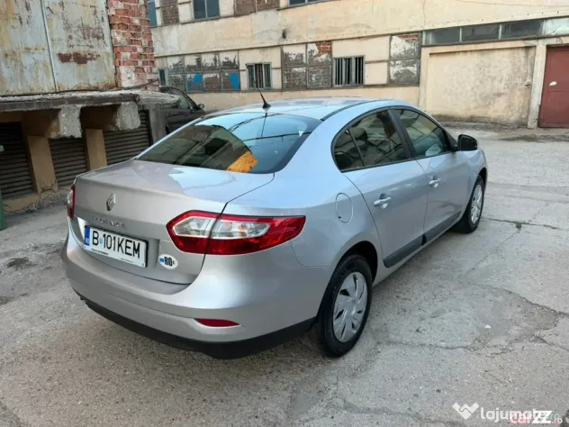 Renault Fluence 1.6 110 CP + GPL • 2011 • 181.000 km • 3.490 € - Bucuresti (Bucuresti-Ilfov)
