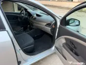 Renault Fluence 1.6 110 CP + GPL • 2011 • 181.000 km • 3.490 € 