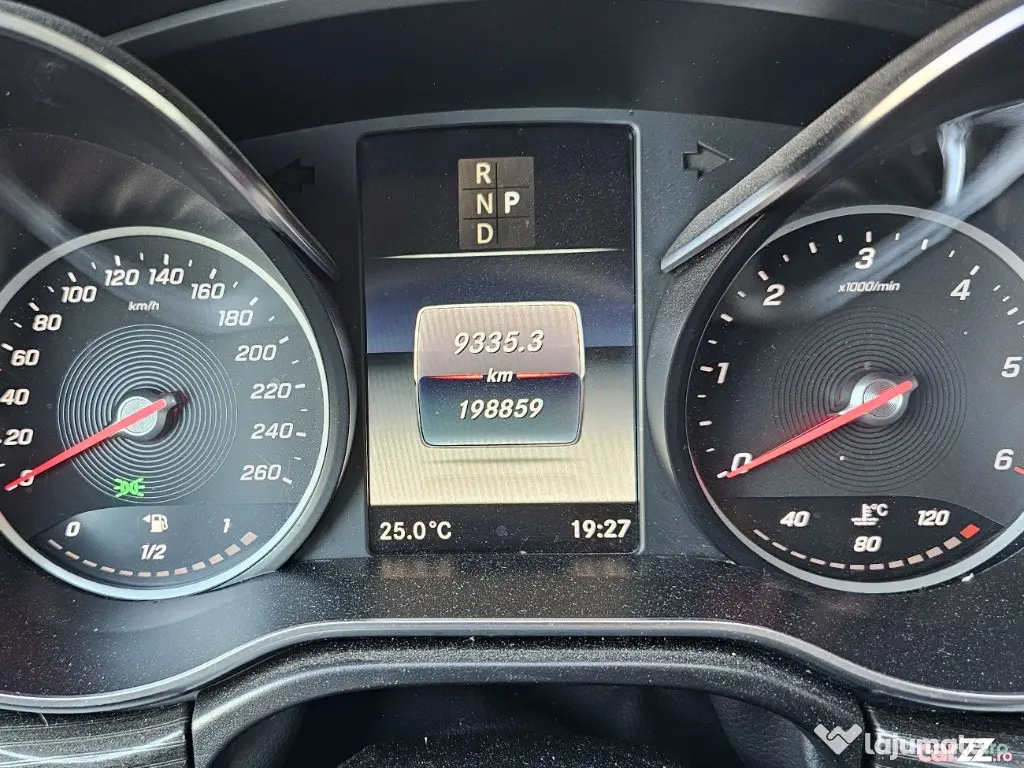 Mercedes-Benz V 300 d AVANTGARDE - 2019 - 8 locuri, TVA deductibil - Campia Turzii (Cluj)