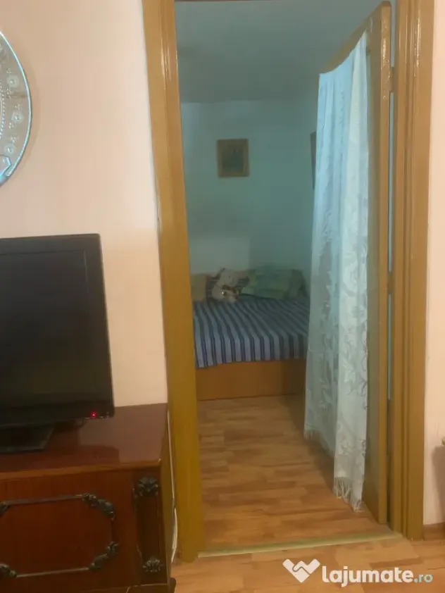 Inchiriez apartament 2 camere