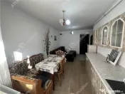 Garsoniera decomandata etaj 1 si loc de parcare zona Turniso 