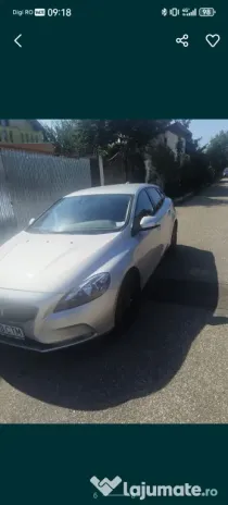 Vând Volvo v40 an 2017