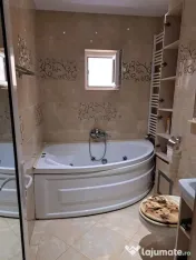 ???? Apartament 3 camere, decomandat | Zona Sf. Vasile 