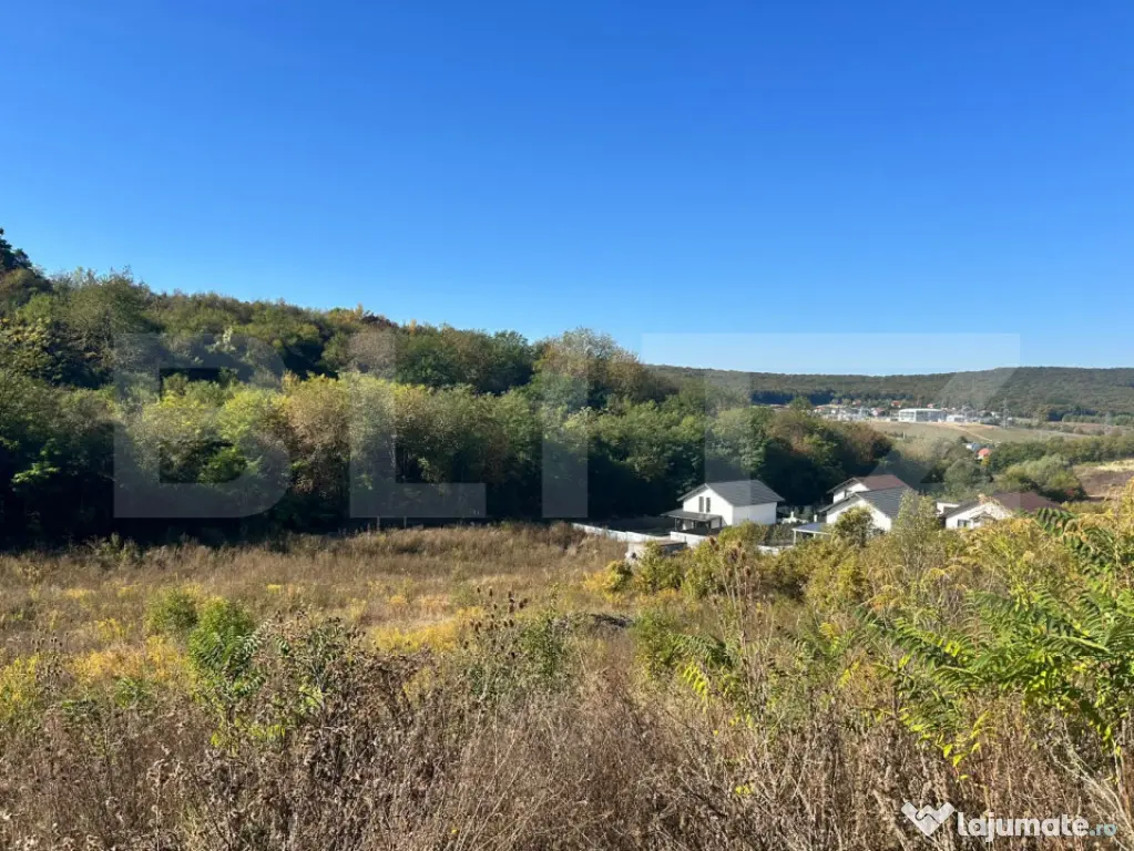 De vanzare teren intravilan in Corunca – 1.800 mp, langa p - Corunca (Mures)