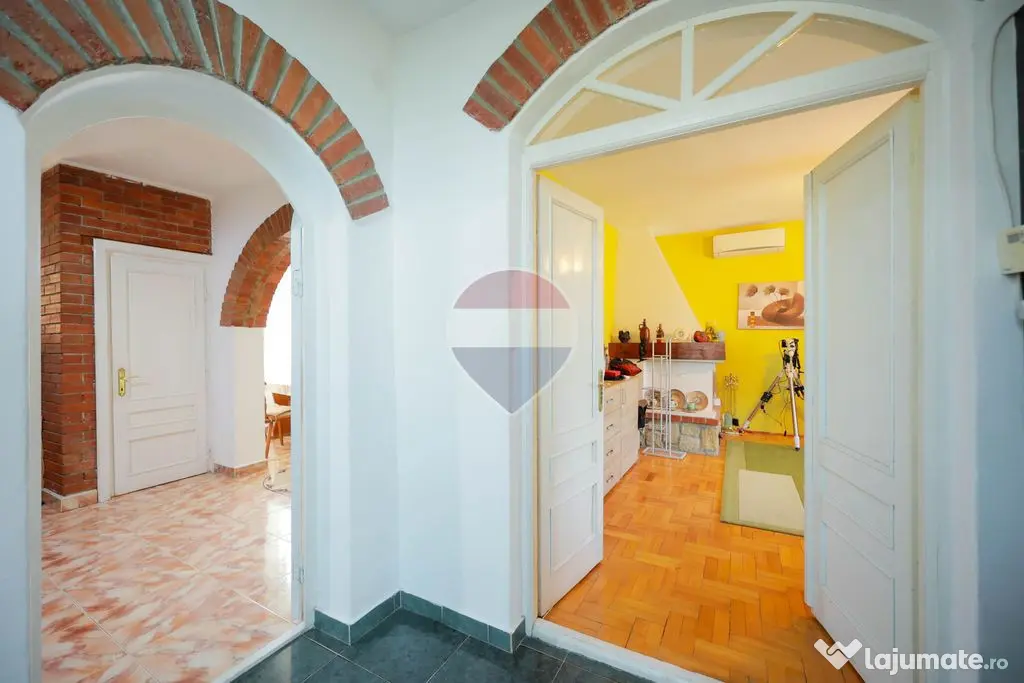 De vânzare pe str. Branului, casă de renovat, 5 camere, teren 514 mp - Oradea (Bihor)