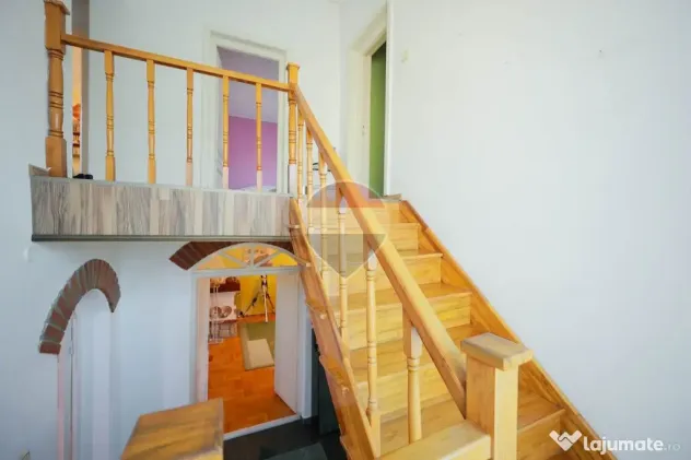 De vânzare pe str. Branului, casă de renovat, 5 camere, teren 514 mp - Oradea (Bihor)
