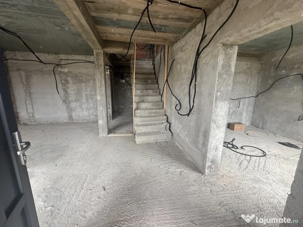 STEFANESTII DE JOS, CASA P+1E, TEREN 242 MP! - Stefanestii De Jos (Bucuresti-Ilfov)