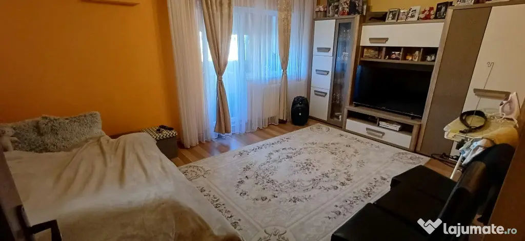 B-dul Regele Ferdinand, 3 camere, etaj 1, garaj - Baia Mare (Maramures)