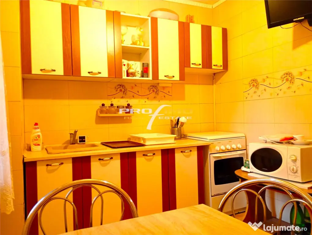 Apartament 2 camere, parter inalt, semidecomandat, Piata Tom - Constanta (Constanta)