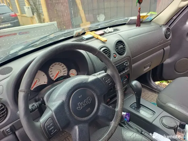 Jeep Cherokee 2004