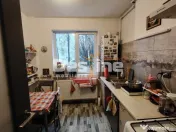 Apartament semidecomandat 3 camere 
