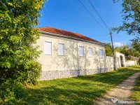 Casă CIGMĂU - GEOAGIU + teren / pădure 32.400 mp, curent, 