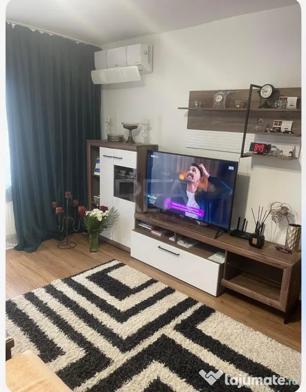 2 Camere-Decomandat- Centrala Proprie-Etaj 2/4- Soseaua Sala - Bucuresti (Bucuresti-Ilfov)