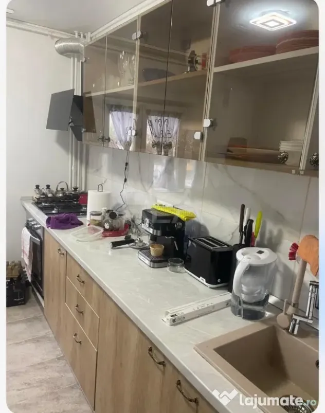 2 Camere-Decomandat- Centrala Proprie-Etaj 2/4- Soseaua Sala - Bucuresti (Bucuresti-Ilfov)