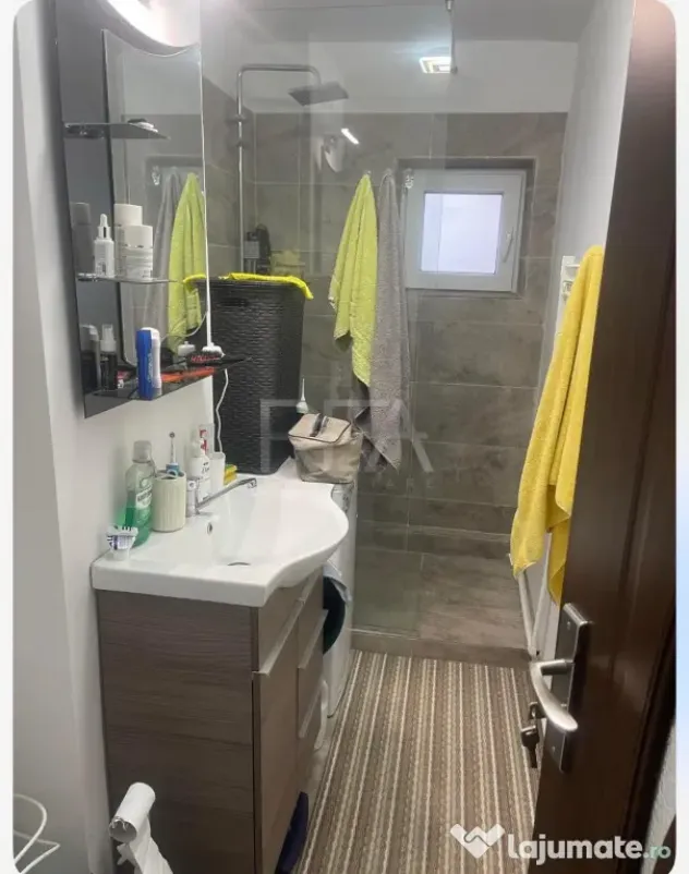 2 Camere-Decomandat- Centrala Proprie-Etaj 2/4- Soseaua Sala - Bucuresti (Bucuresti-Ilfov)