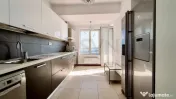 Triplex superb renovat I In City 