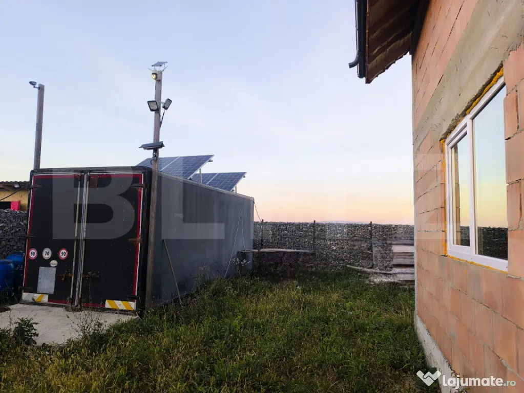 Casa P+M cu teren 486mp, Halchiu - Halchiu (Brasov)