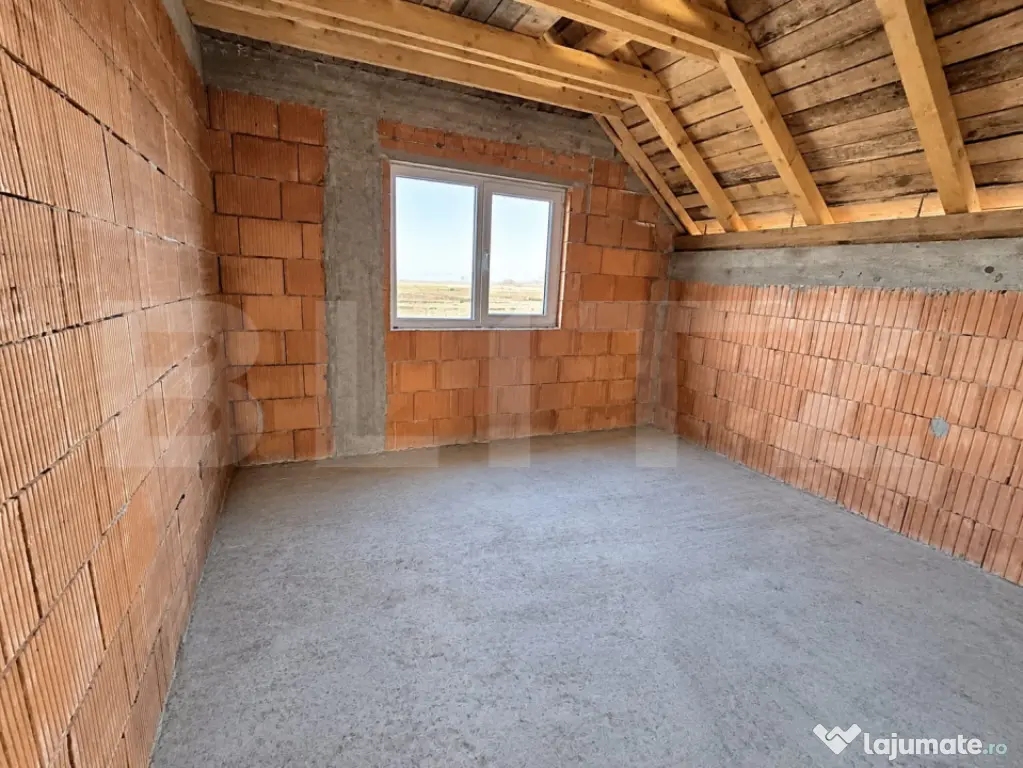 Casa P+M cu teren 486mp, Halchiu - Halchiu (Brasov)