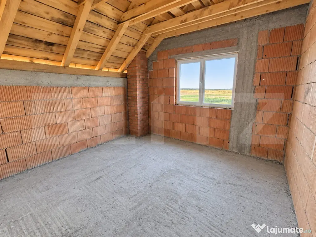 Casa P+M cu teren 486mp, Halchiu - Halchiu (Brasov)