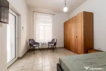 Apartament pe două nivele în Piața Catedralei, Arad.